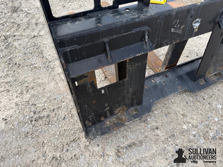 skidpro-48"-pallet-forks-image-9