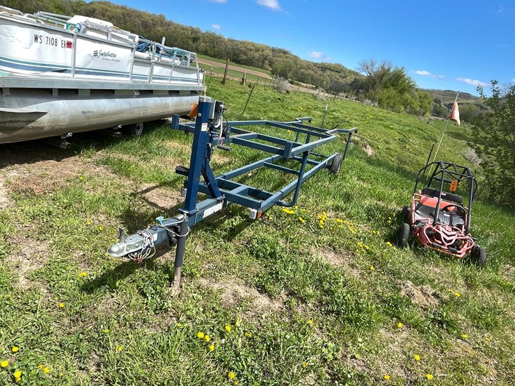 #2105-•-2012-triton-pontoon-trailer-(no-registration-card)-image-1