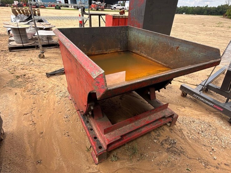 2245---3'-x-3'-metal-dump-hopper-image-3