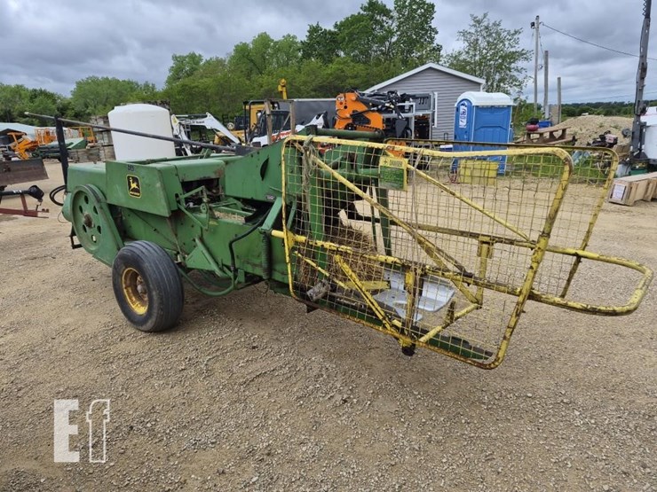 john-deere-336-image-2