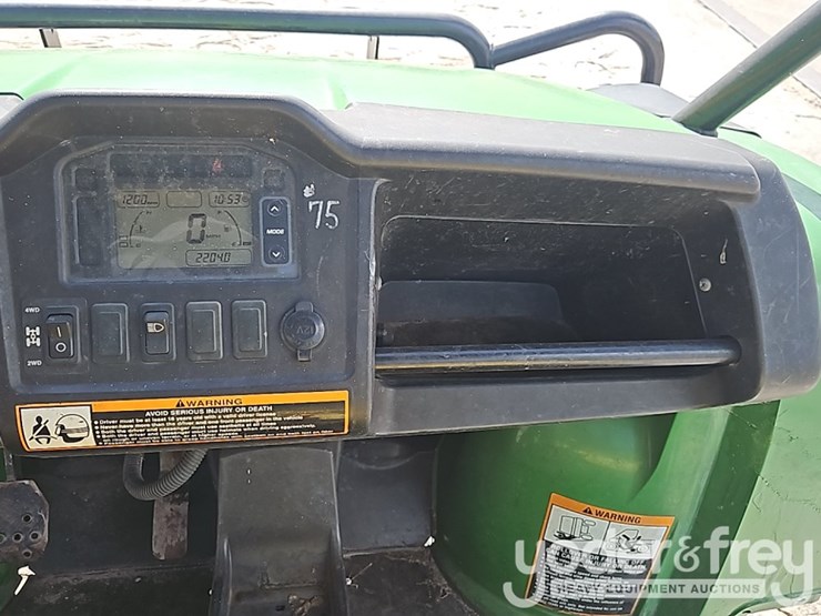 2012-john-deere-gator-image-18