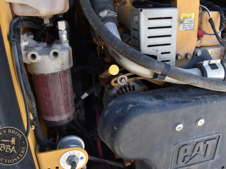 2019-caterpillar-259d-image-29