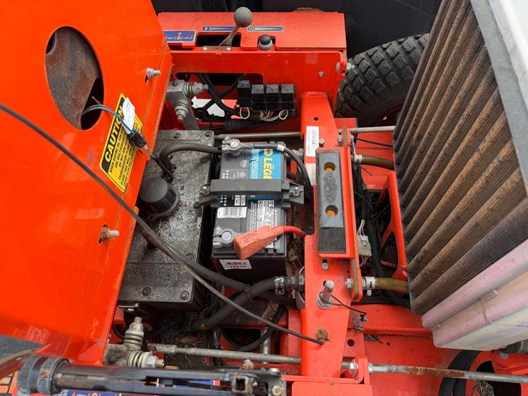 caterpillar-28-image-15