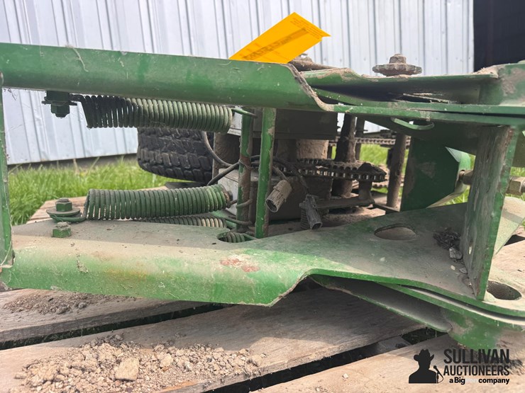 john-deere-ground-drive-planter-unit-image-14
