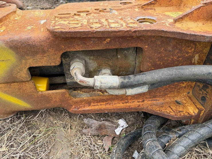 indeco-hydraulic-hammer-attachment-image-4