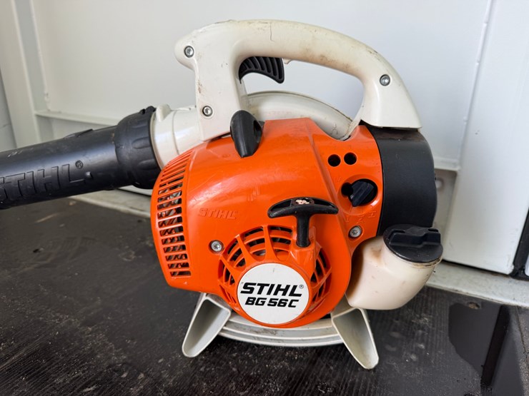 #6032-•-stihl-bg56c-handheld-leaf-blower-image-2