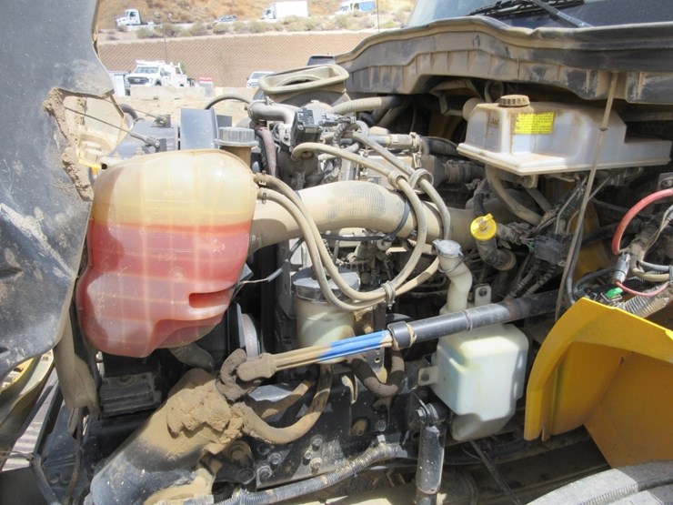 2011-international-durastar-4300-image-6