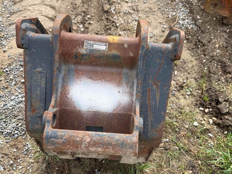 18”-bobcat-toothed-bucket-image-3