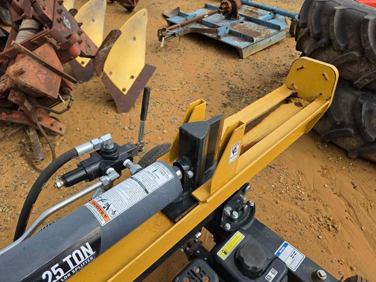 137---countyline-25-ton-log-splitter-image-6