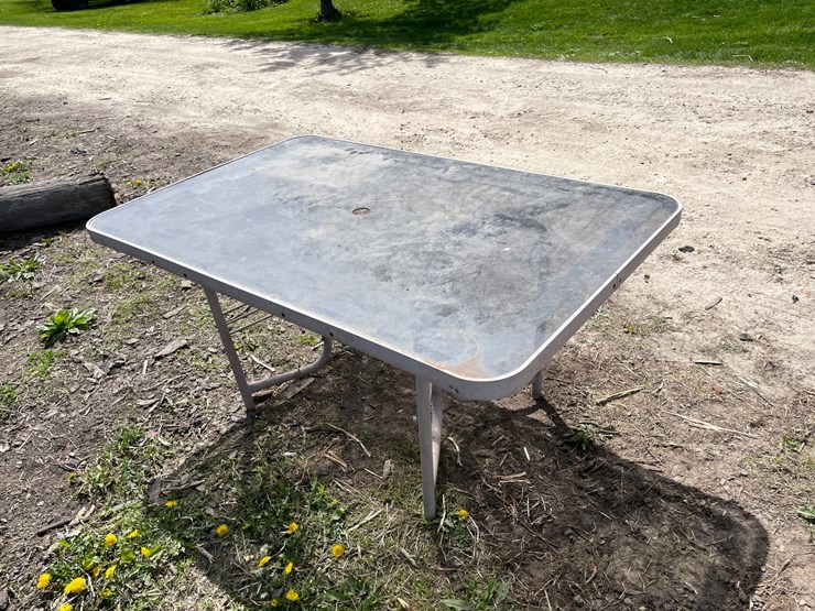 #2165-•-glass-top-patio-table-image-5