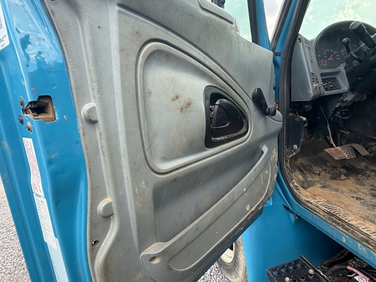 2007-international-durastar-4200-image-19