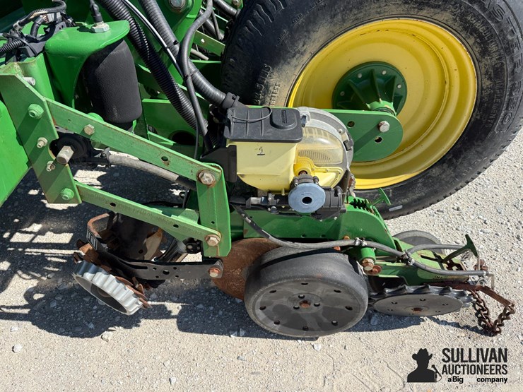2011-john-deere-1770-image-20