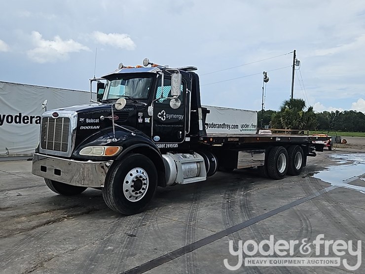 2014-peterbilt-337-image-1