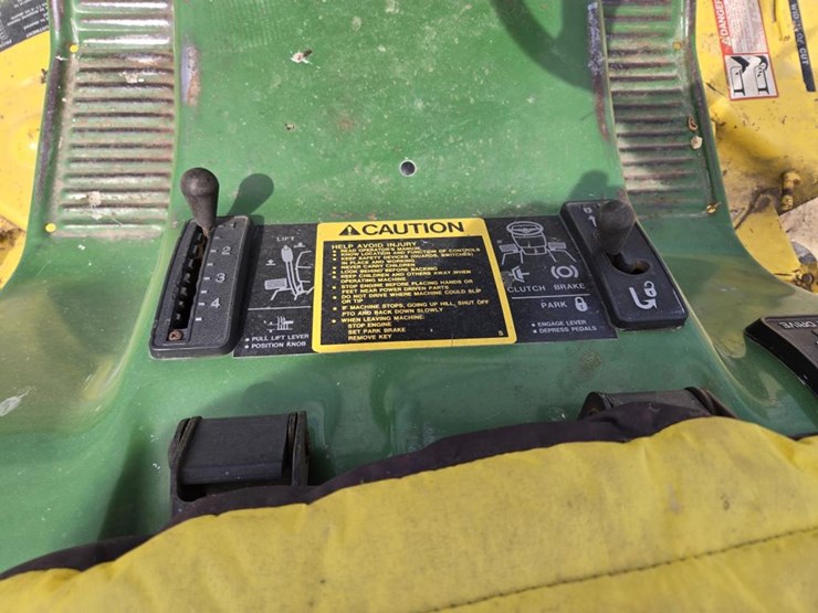 john-deere-180-image-9