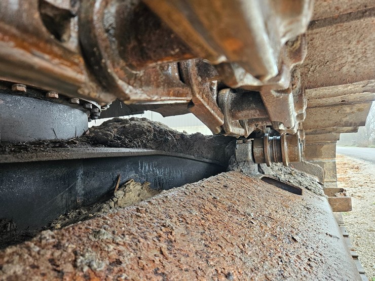 2010-deere-200d-lc-image-63