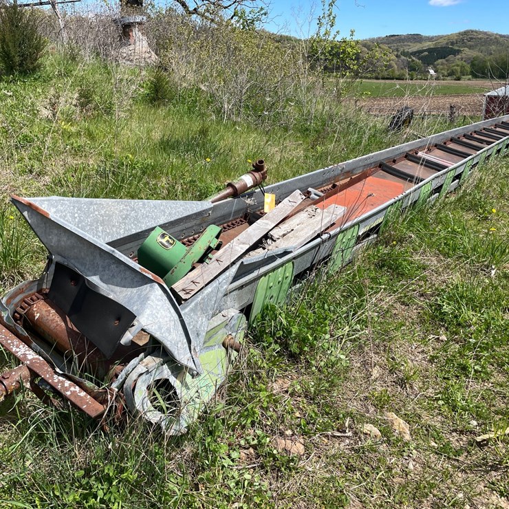JOHN DEERE 428
