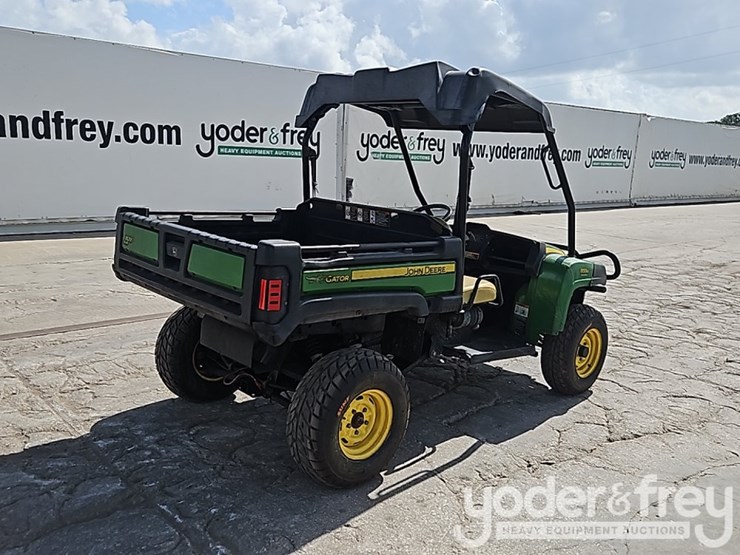 2012-john-deere-gator-image-5