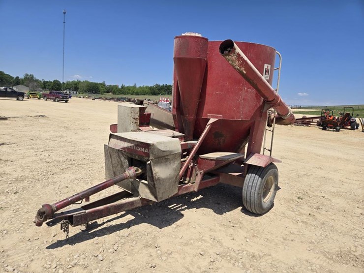case-ih-950-image-3