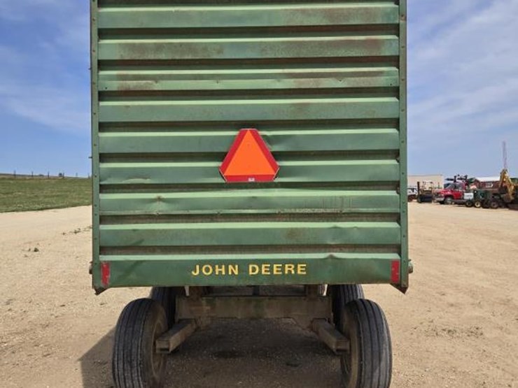 john-deere-716a-image-8