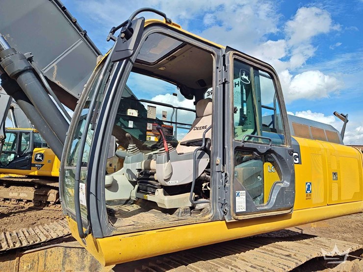 2016-john-deere-350g-hydraulic-excavcator-image-6