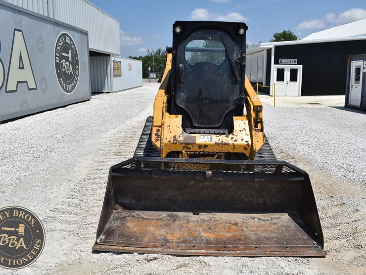 2019-caterpillar-259d-image-13