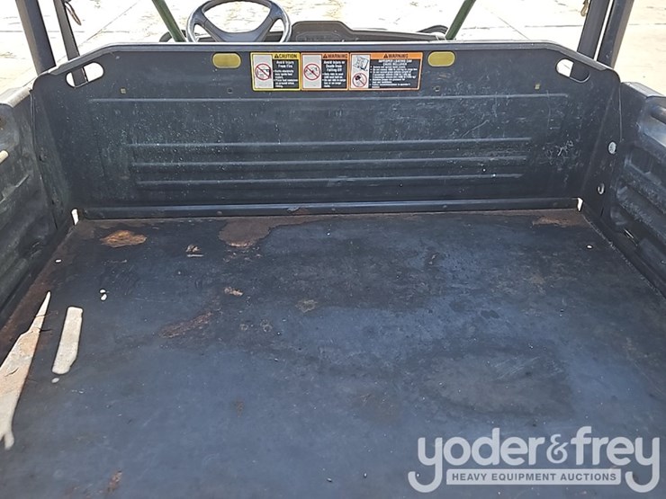 2012-john-deere-gator-image-14