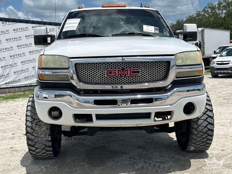 2007-gmc-sierra-2500hd-image-21