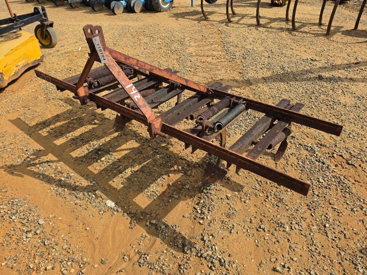 142---6-shank-chisel-plow-image-1