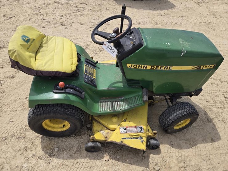 john-deere-180-image-11
