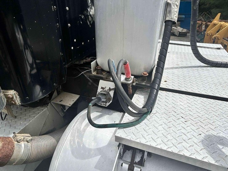 1987-peterbilt-359-image-27