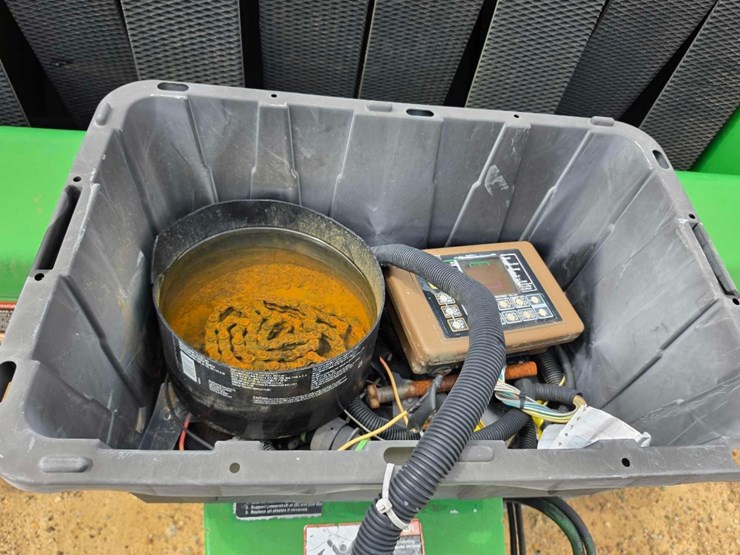 john-deere-567-image-6