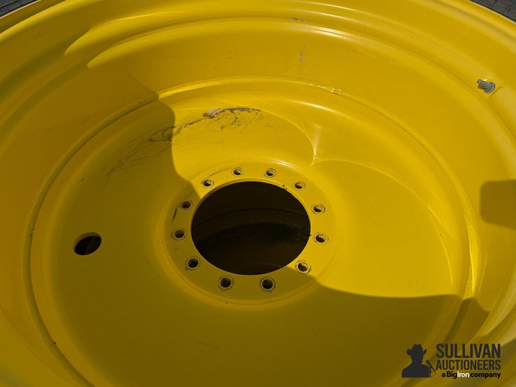 john-deere-12-image-13