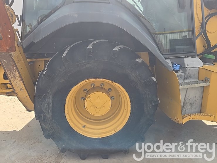 2020-deere-310sl-image-12