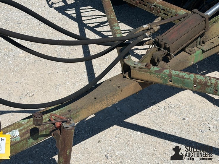 john-deere-8300-image-10