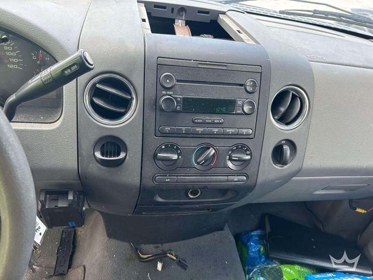 2004-ford-f150-image-15