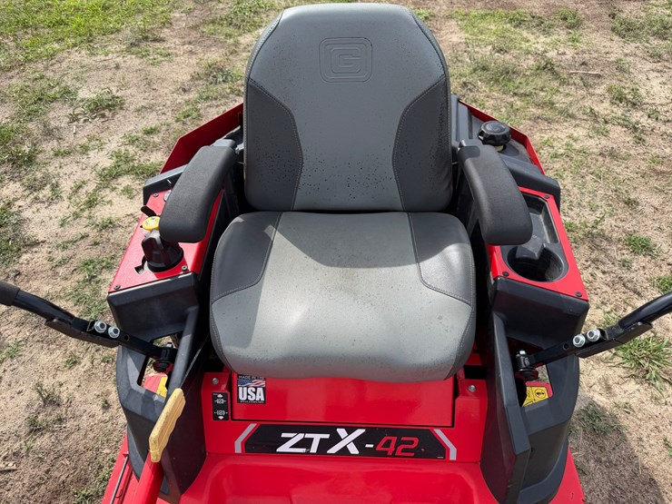 #6006-•-gravely-42"-ztx42-zero-turn-lawnmower-image-11