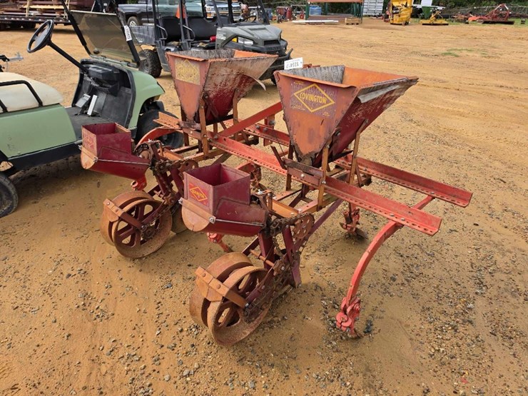 146---2-row-set-of-covington-planters-image-3