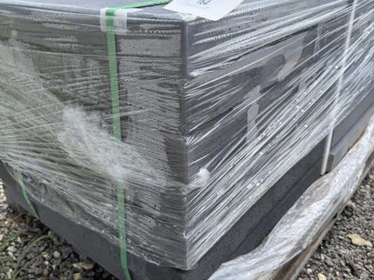#164-•-textured-stone---dark-gray---24"-x-24"-image-3