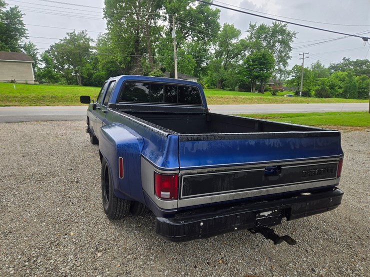1976-chevrolet-c30-image-11