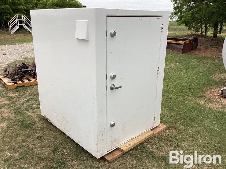 above-ground-storm-shelter-image-3