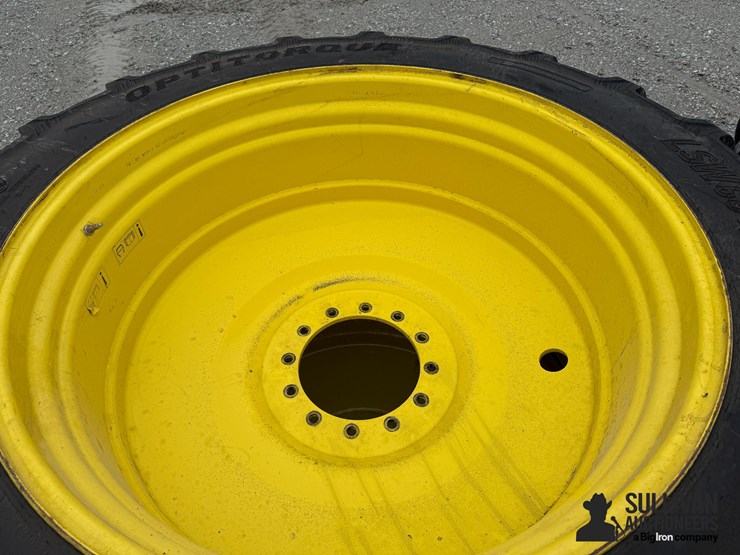 john-deere-12-image-15