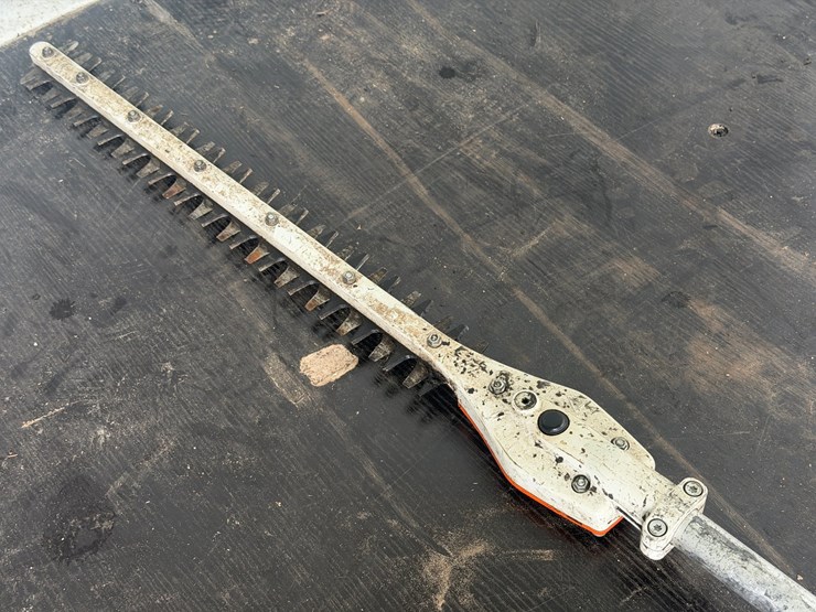 #6077-•-stihl-hl94-2.5'-hedge-trimmer-image-6