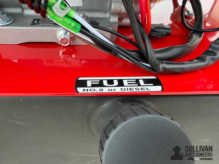 2026-magnum-4000-series-hot-water-pressure-washer-image-17