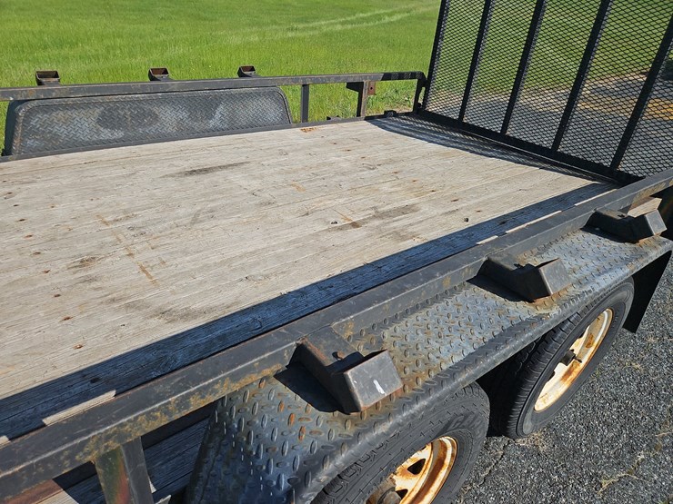 2010-sure-trac-t/a-utility-trailer-image-11