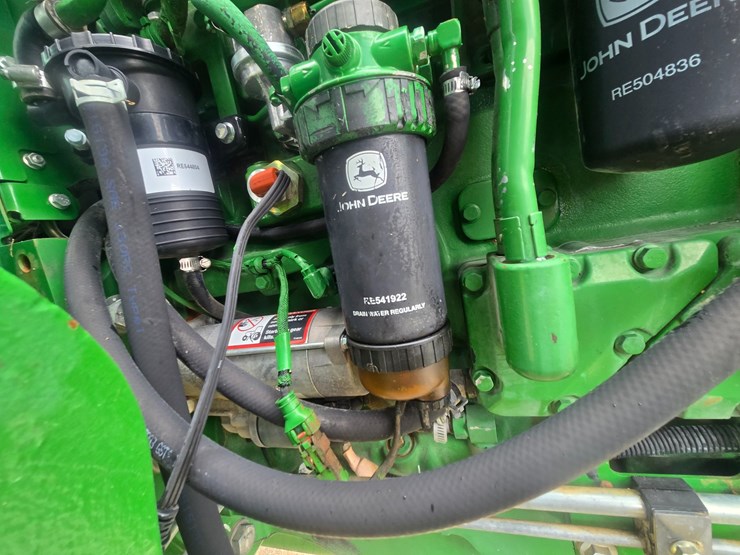 john-deere-6105d-image-29
