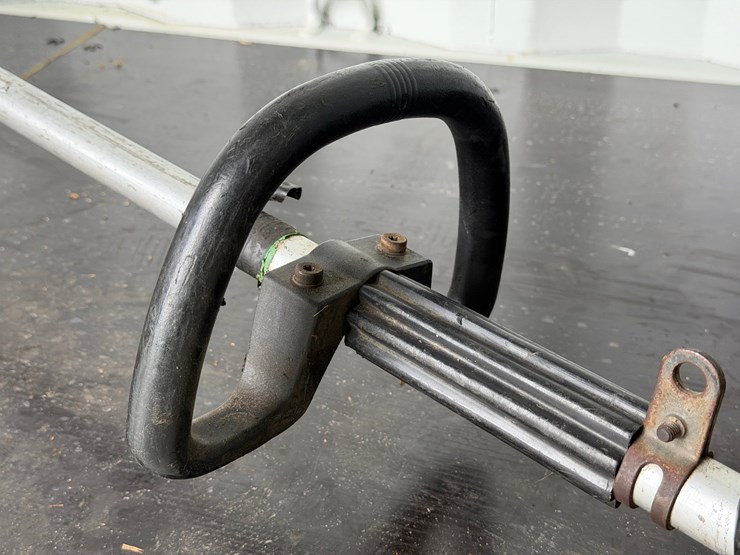 #6051-•-stihl-string-trimmer-image-6