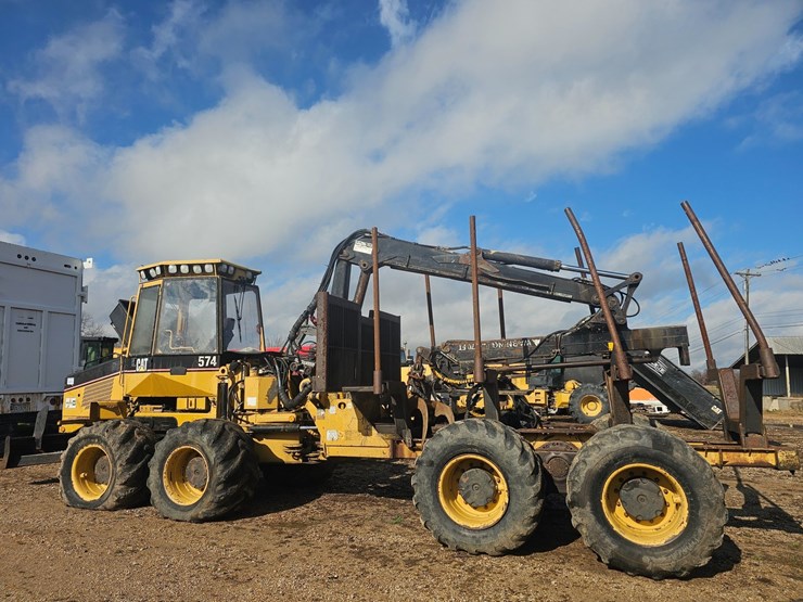 2000-caterpillar-574-image-6