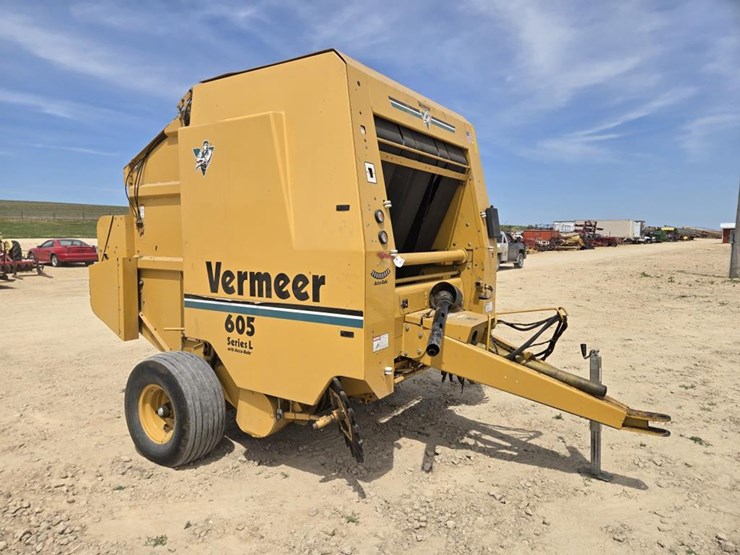 vermeer-605l-image-1