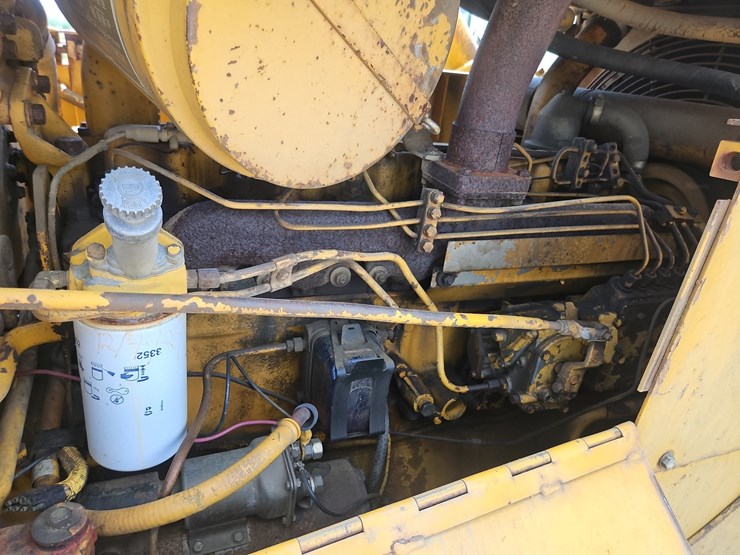 caterpillar-d5b-image-23
