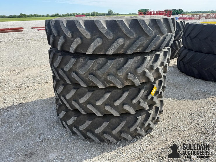 john-deere-12-image-2